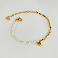 Heartfelt Pearls bracelet