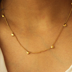 Hearts choker necklace