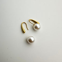 Pearl Drop Earrings