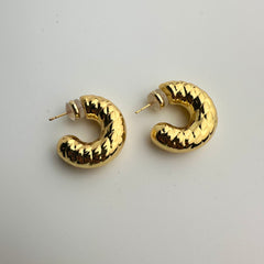 Ridge-Patterned Hoops Earrings