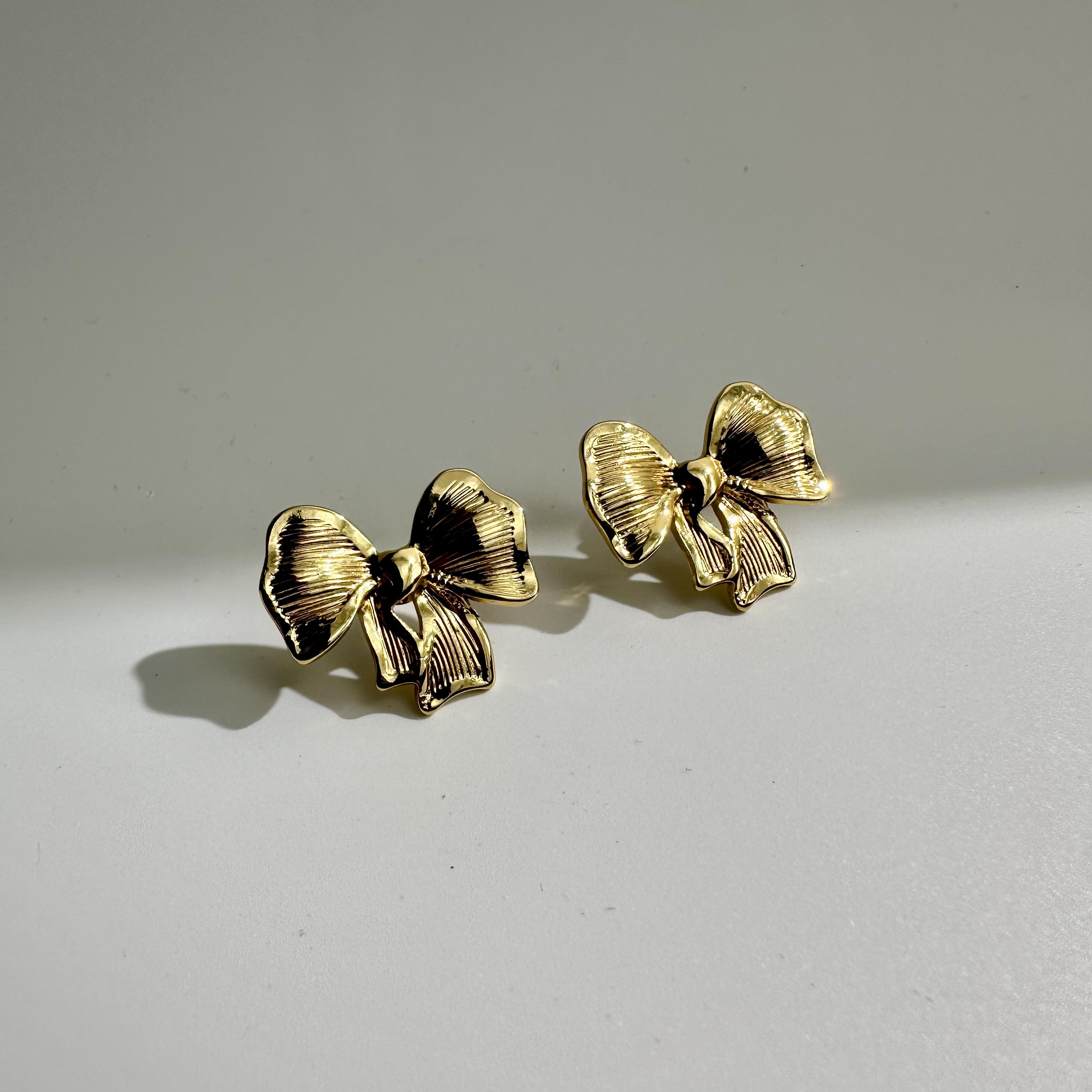 Grandiose Bow Earrings