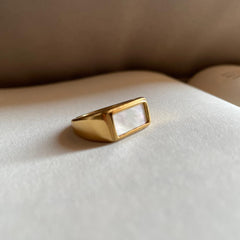 Nacre Chic Ring - Local Pitara